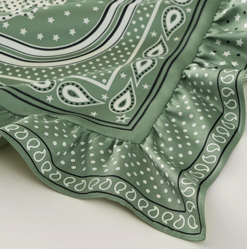 エルメス HERMES カレ 70 ブリッド ガラ バンダナ ドット シルク グリーン スカーフ レディース 小物