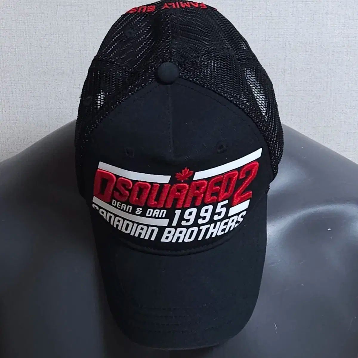 DSQUARED2 ディースクエアード2 ベースボールキャップ