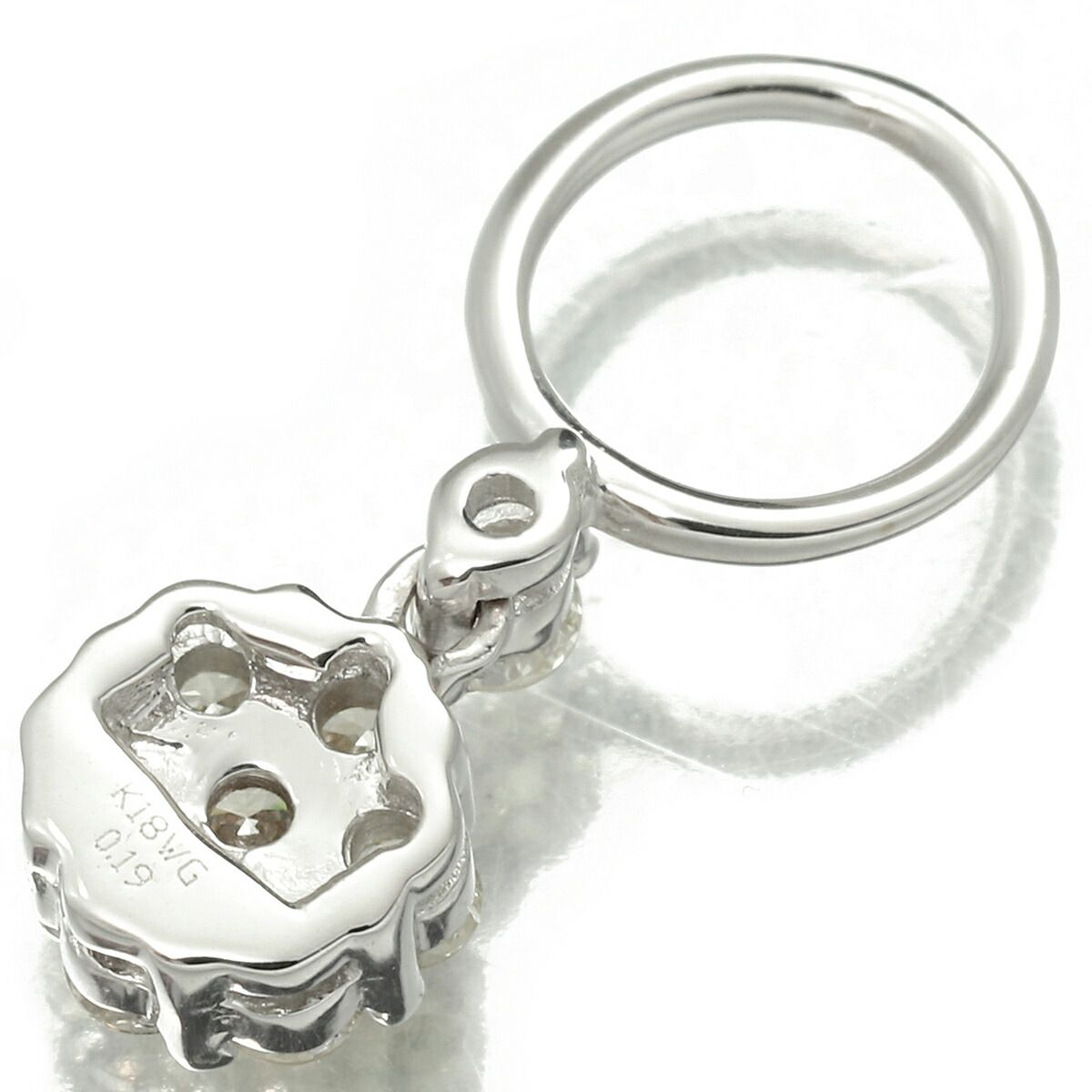 パヴェフラワー ペンダントトップ ダイヤモンド K 18 プレラブド