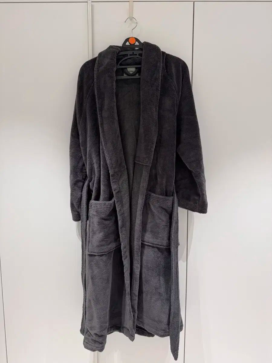 THE GRANN ザ 그란 グレー 白 首