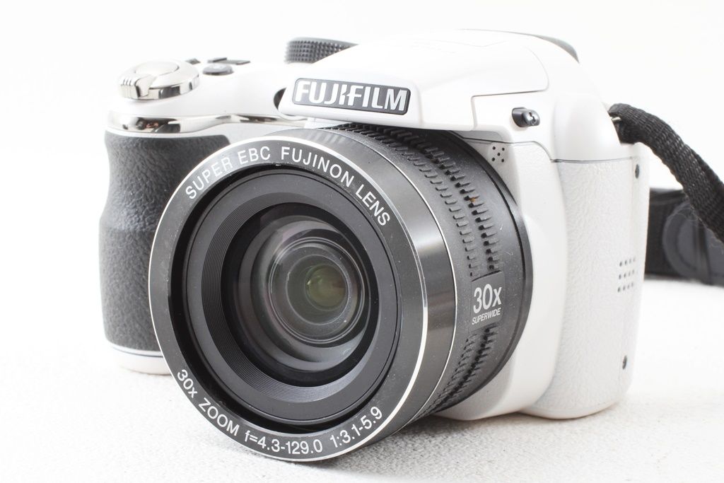 美品 FUJIFILM フジフィルム FinePix S4500 400万画素 コンデジ