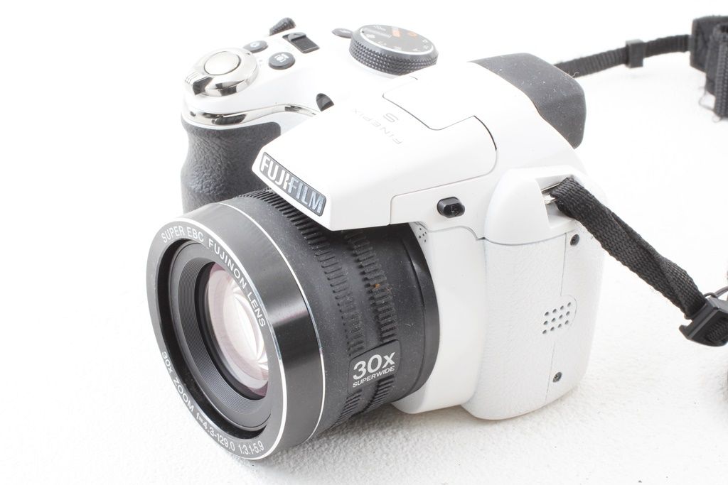 美品 FUJIFILM フジフィルム FinePix S4500 400万画素 コンデジ