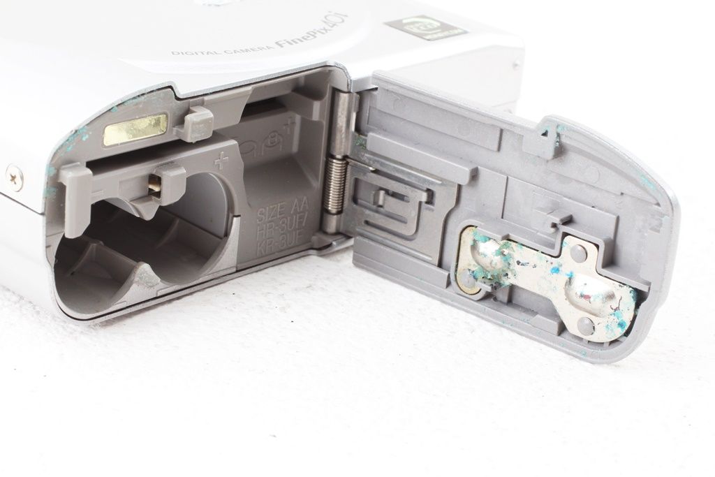 ジャンク FUJIFILM フジフィルム FinePix 40i 240万画素 デジカメ