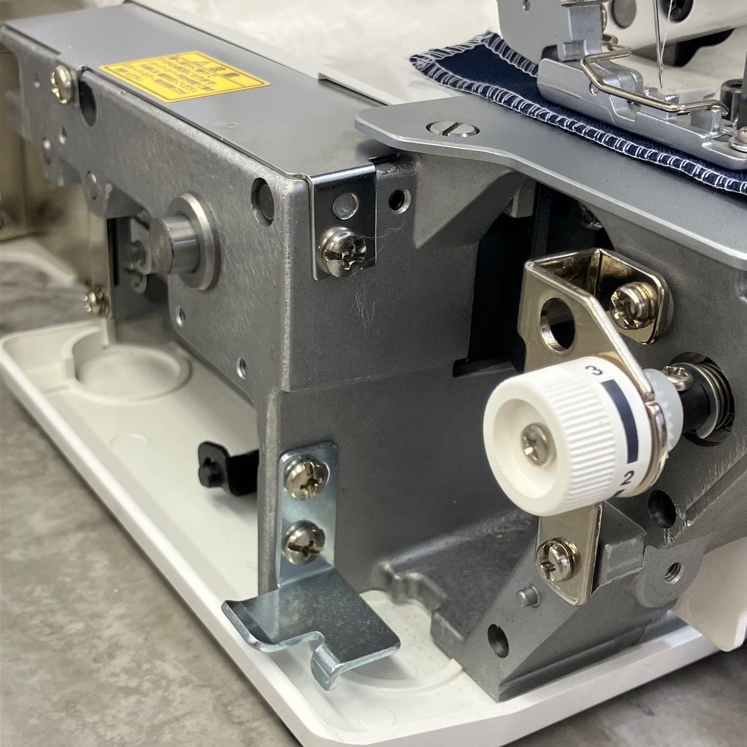 【O】JUKIロックミシ1本針3本糸MO-113DN 1本針3本糸差動送り付き オーバーロックミシン MO-113DN [ロックミシン