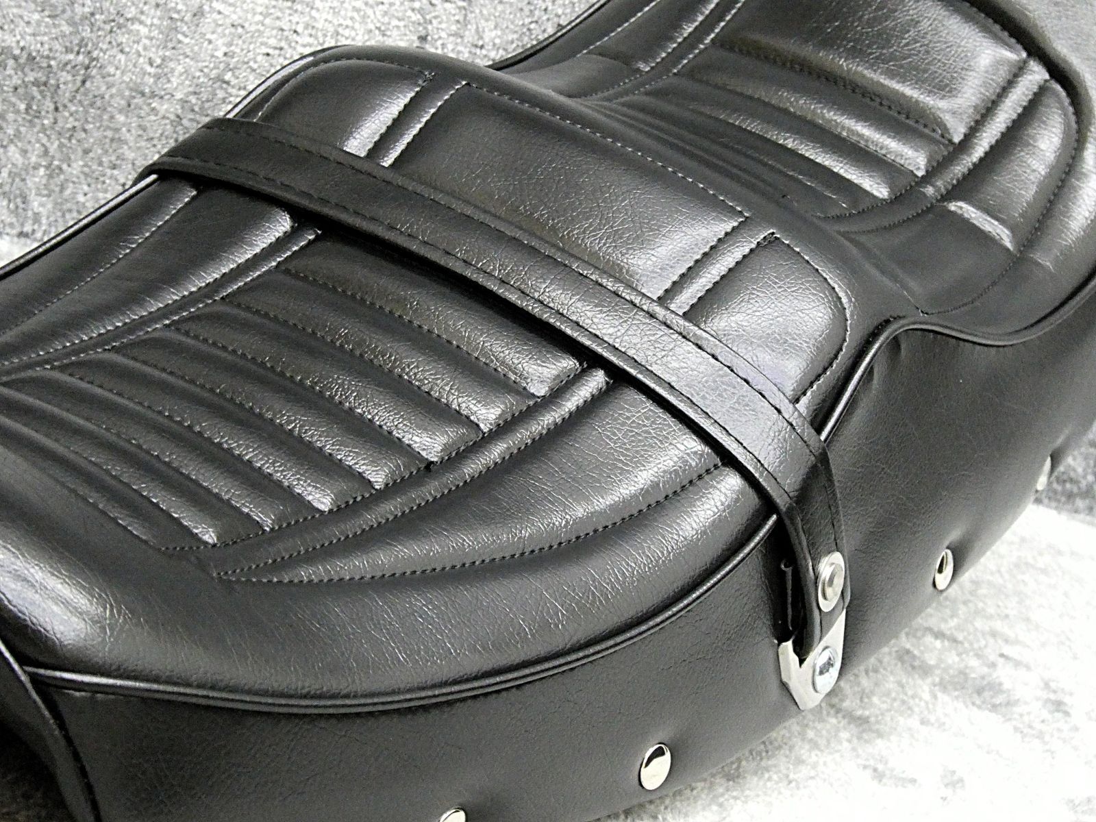 旧CB400F 鋲打ち 純正柄 カスタムシート/チョビ三CB400four フォーワン