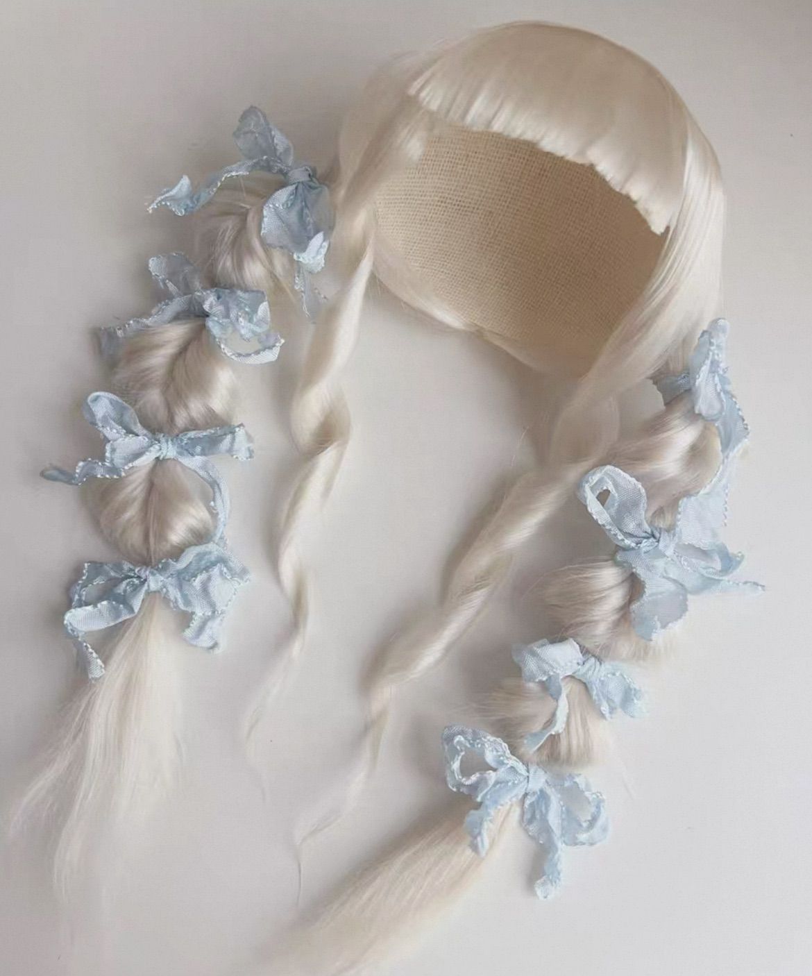 倉庫整理 品 ブライス ウィッグ モヘアウィッグ 海外作家 ミルクホワイト バブル編み リボン