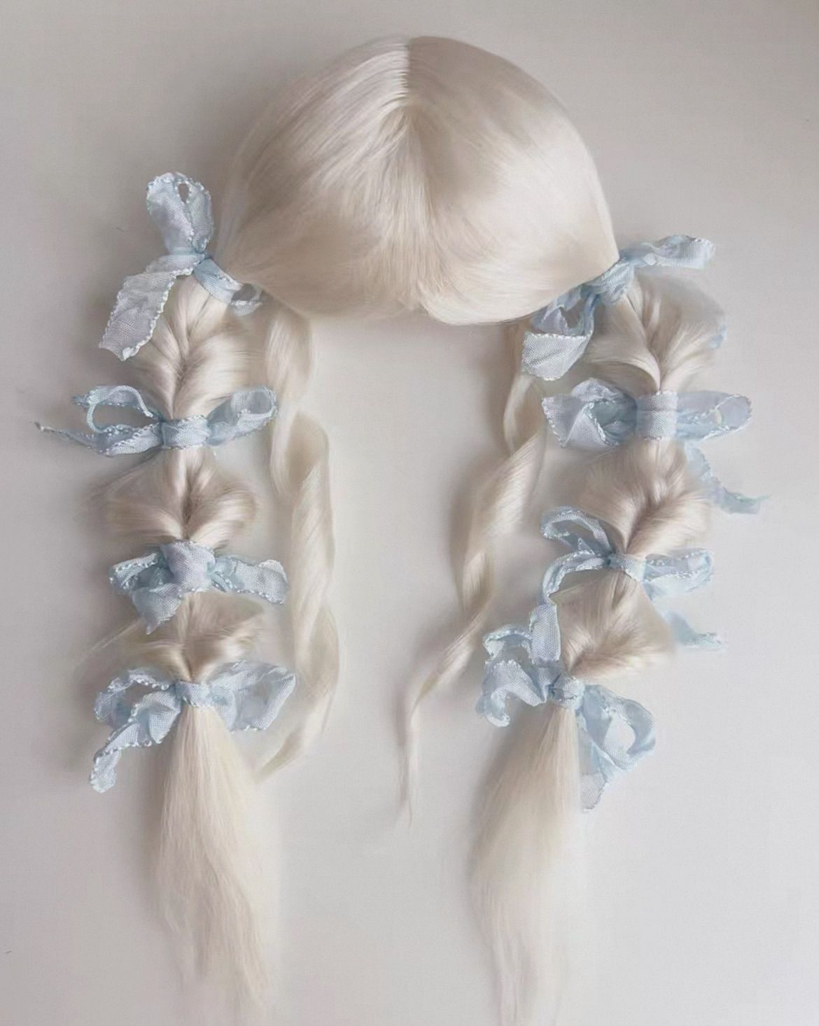  倉庫整理 品 ブライス ウィッグ モヘアウィッグ 海外作家 ミルクホワイト バブル編み リボン 人形 ぬいぐるみ 人形 置物