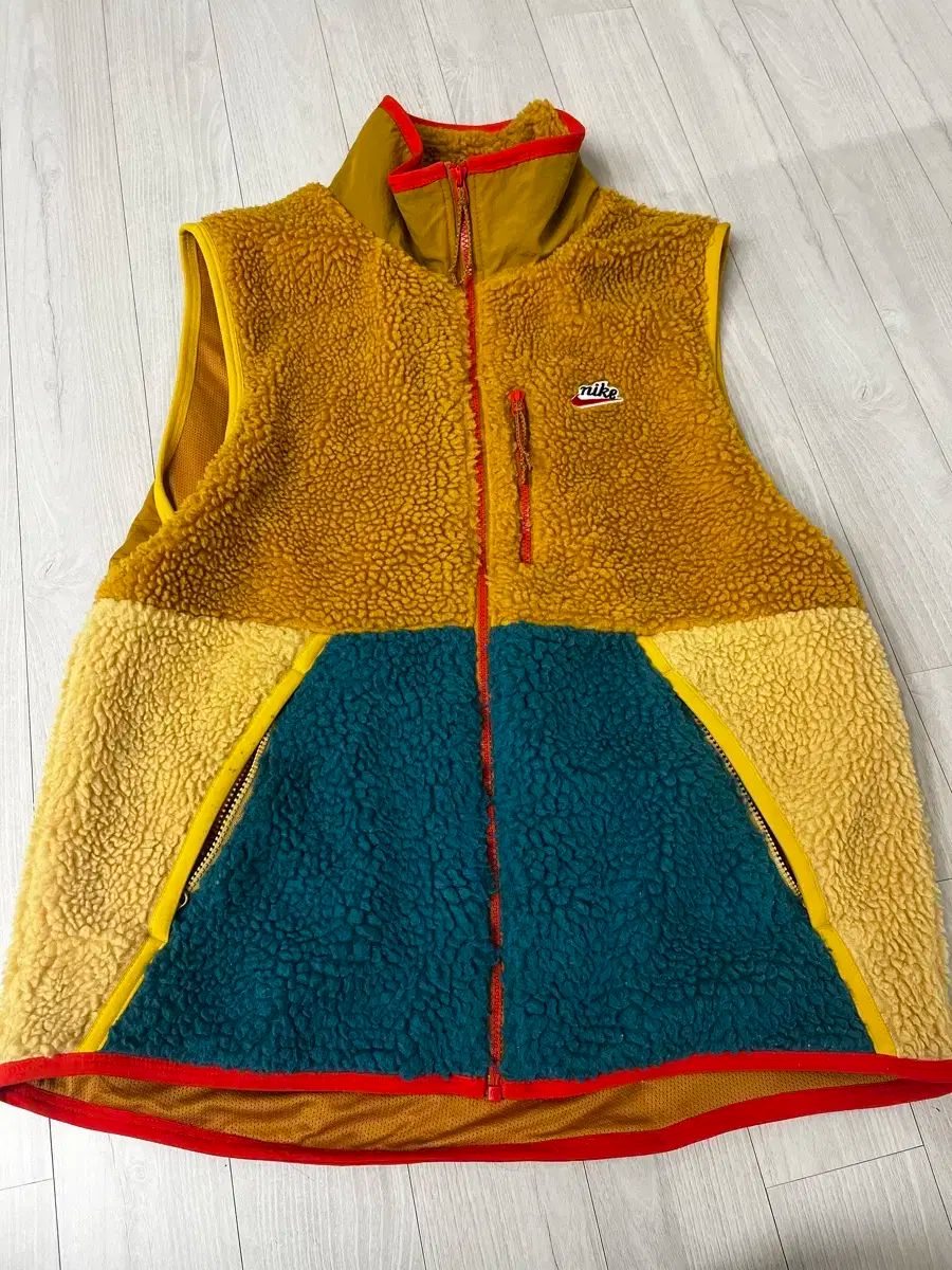 ナイキ ブロック フリース ベスト