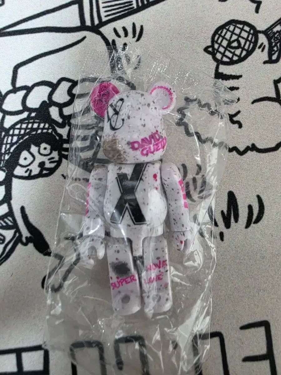 IVE BE RBRICK ベアブリック