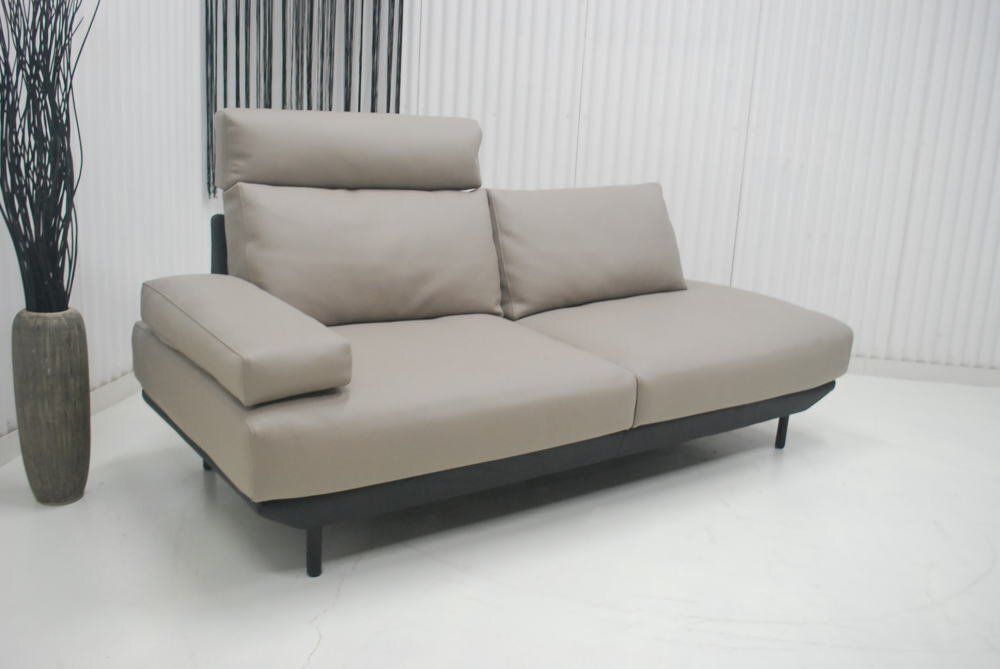 ３人掛けソファー