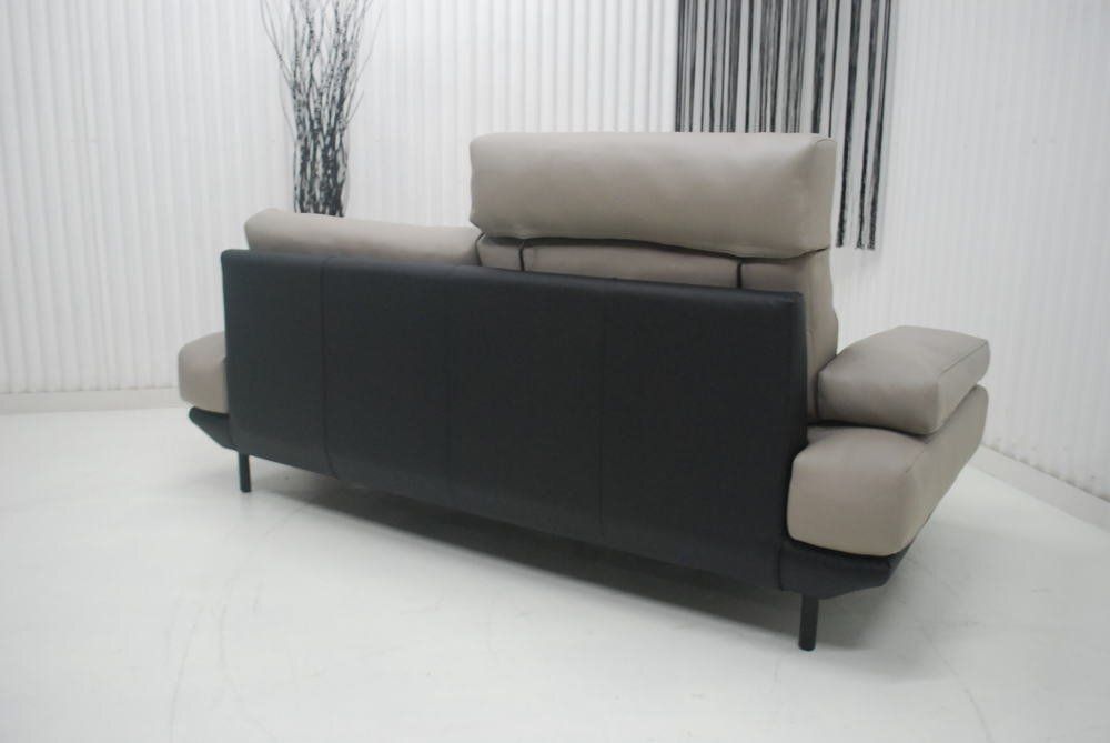 ３人掛けソファー