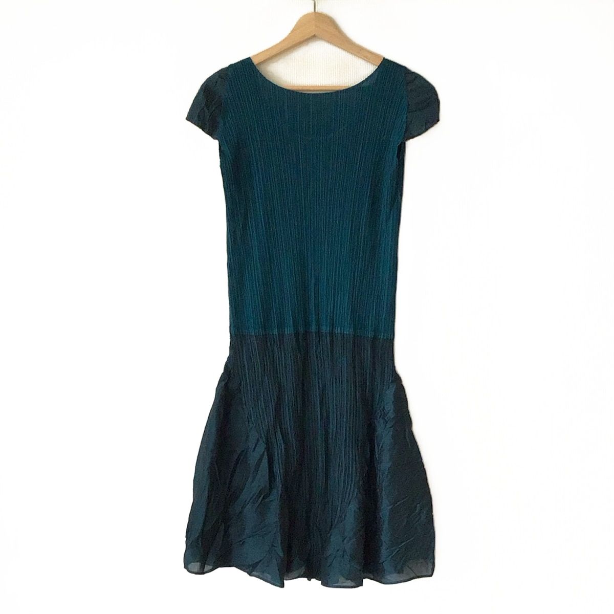 PLEATS PLEASE(プリーツプリーズ) ワンピース サイズ4 XL レディース