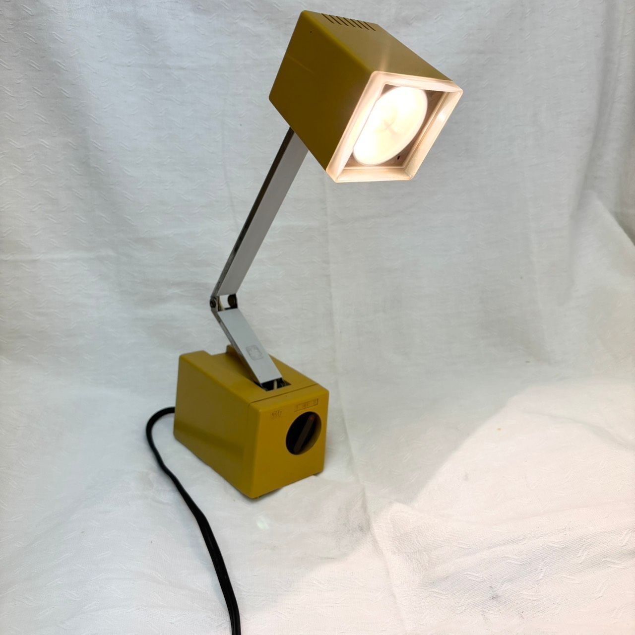 239 南部工業 クレオライト 折りたたみ MODEL:NA-720 動作品