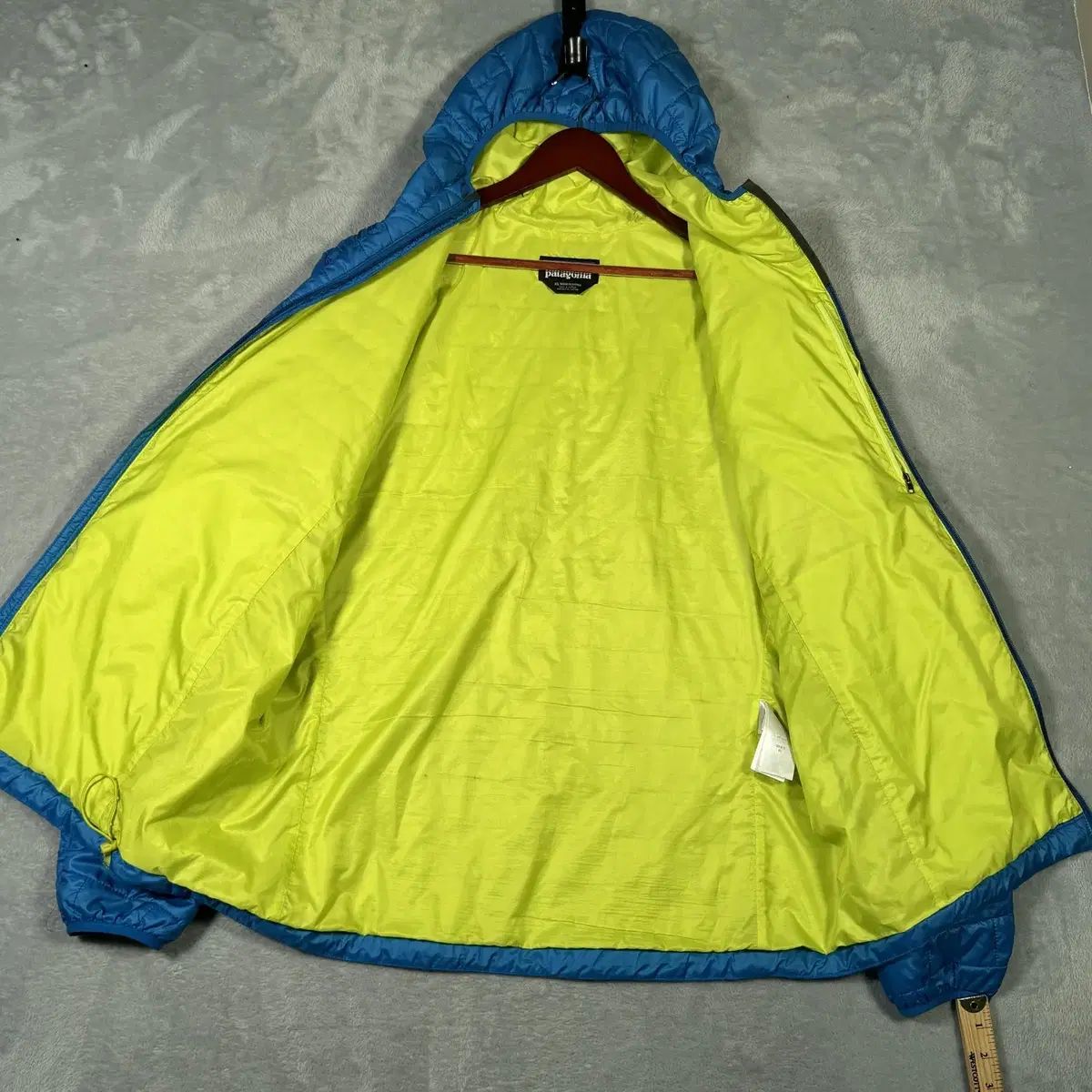 パフ フーディー