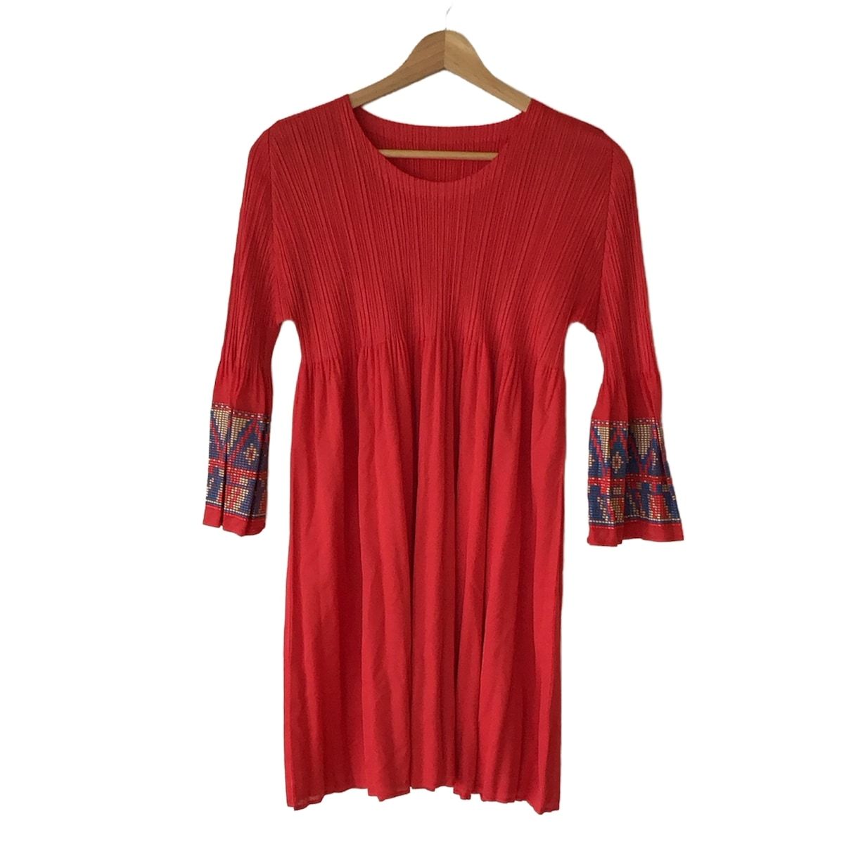 PLEATS PLEASE プリーツプリーズ ワンピース サイズ3 L レディース - レッド×ブルー×ベージュ 長袖 ひざ丈