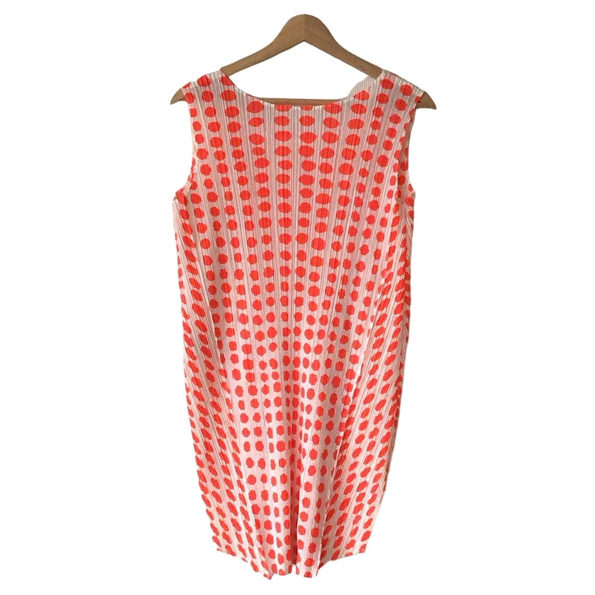 PLEATS PLEASE プリーツプリーズ ワンピース サイズ4 XL レディース - 白×ピンク ノースリーブ ひざ丈 ドット柄