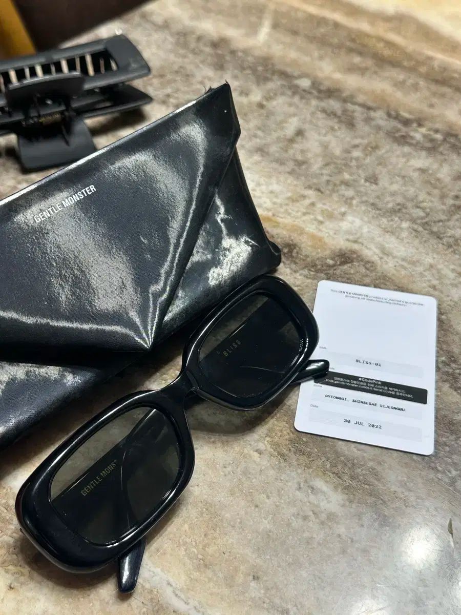 GENTLE MONSTER ジェントルモンスター Bliss-01 ブラック サングラス
