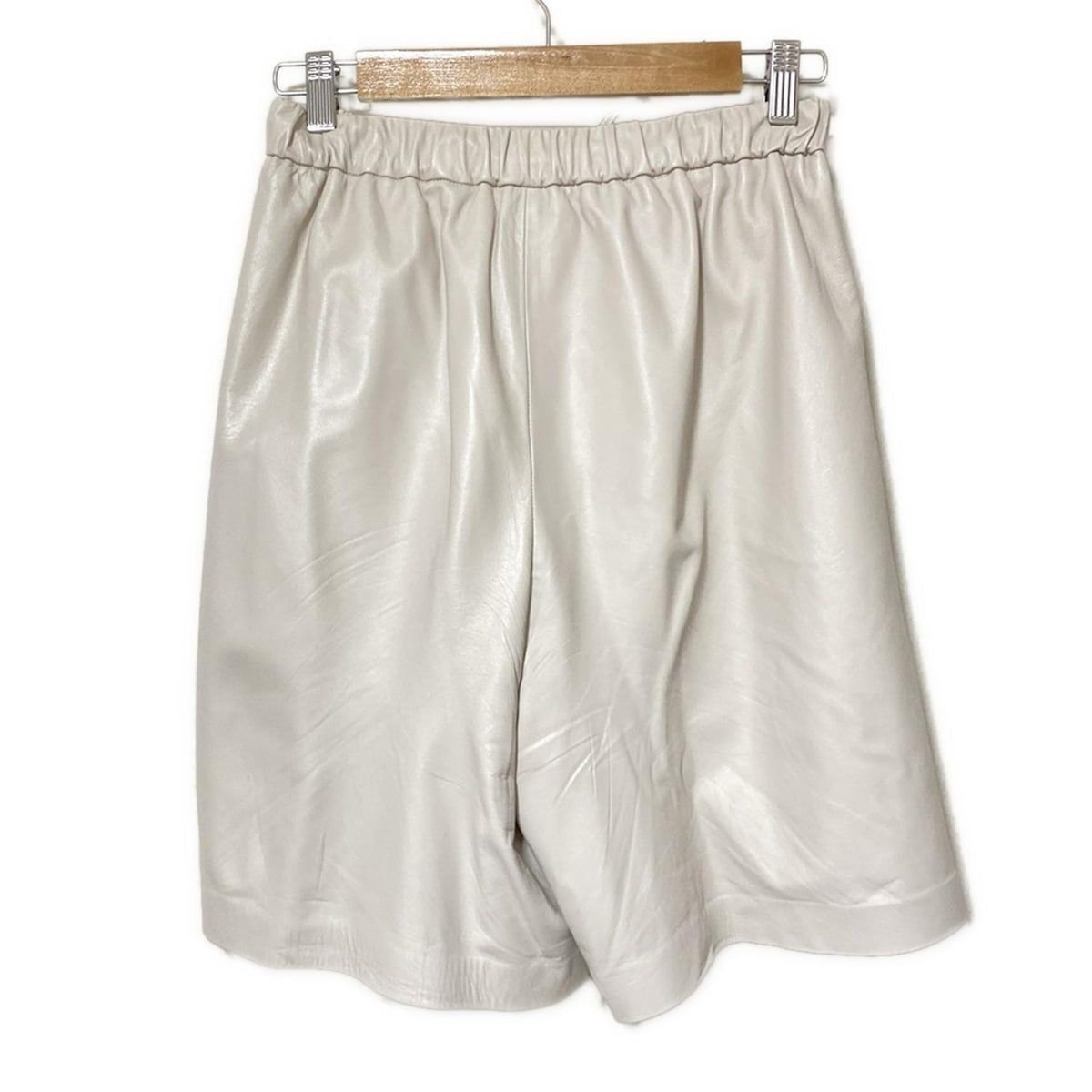 ebure エブール ハーフパンツ サイズ36 S レディース - ベージュ レザー