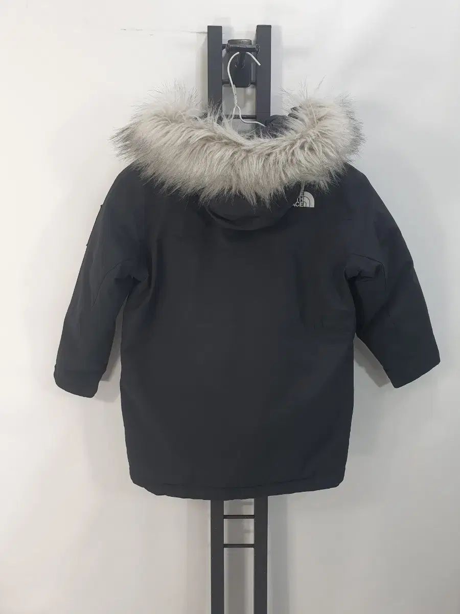 THE NORTH FACE ザノースフェイス キッズ ダウン パーカ マクマード ブラック 120