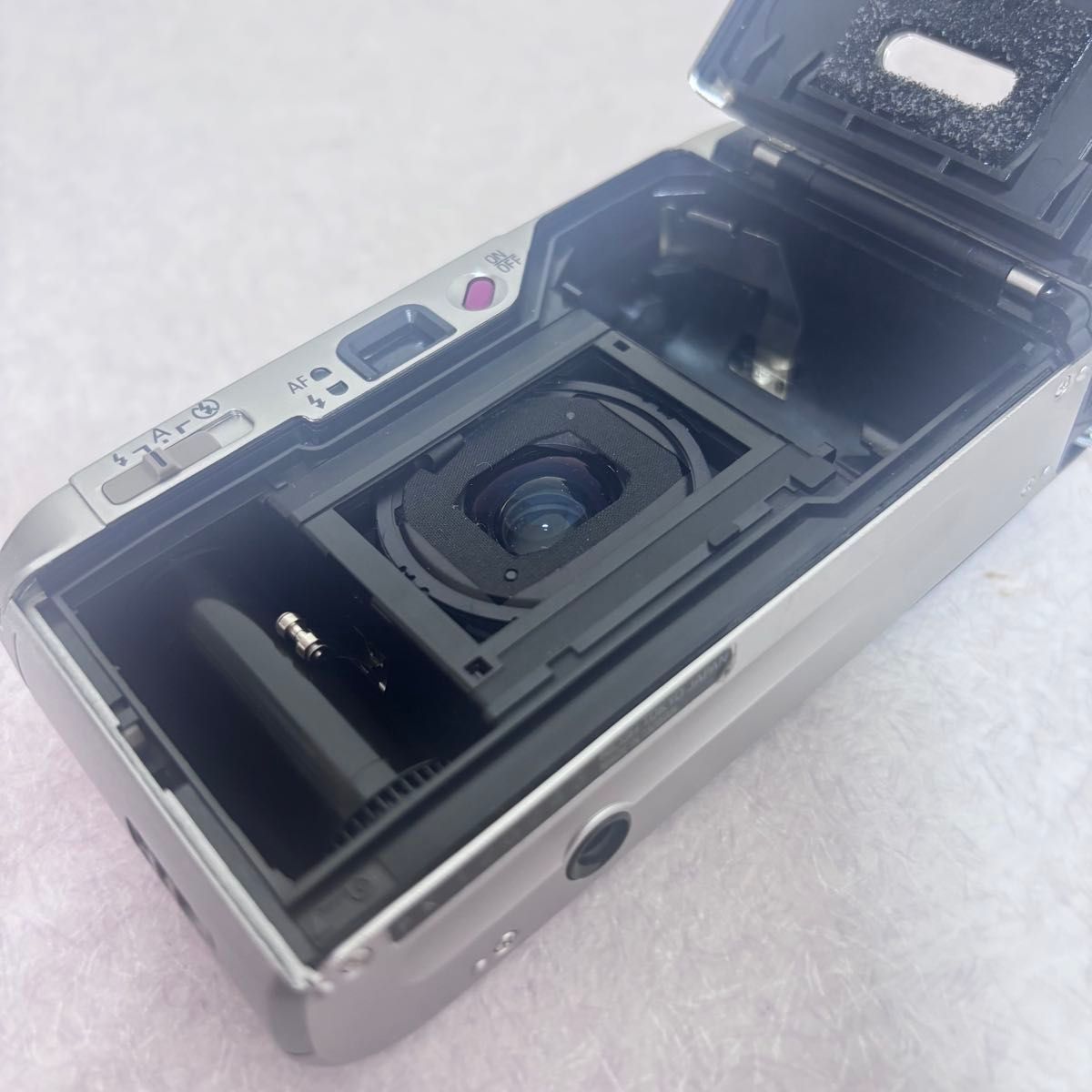 RICOH GR10 コンパクトフィルムカメラ　ブラック　レザーケース付 ☆【極美品】RICOH リコー GR10 コンパクトフィルムカメラ ケース付