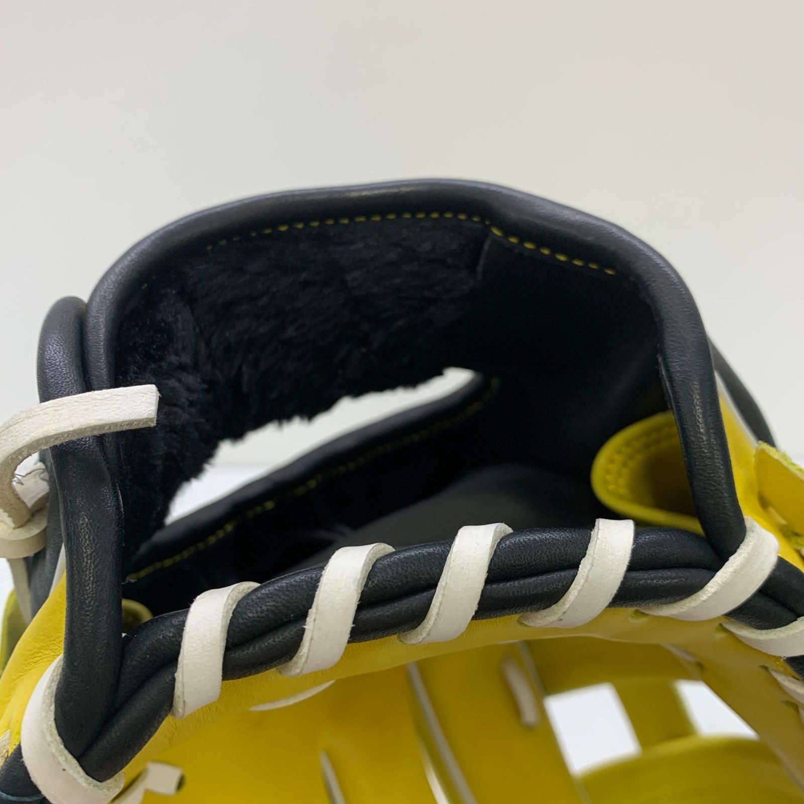 TWB 台湾 硬式 大人 一般 内野手用 グローブ グラブ 右投げ 中古品