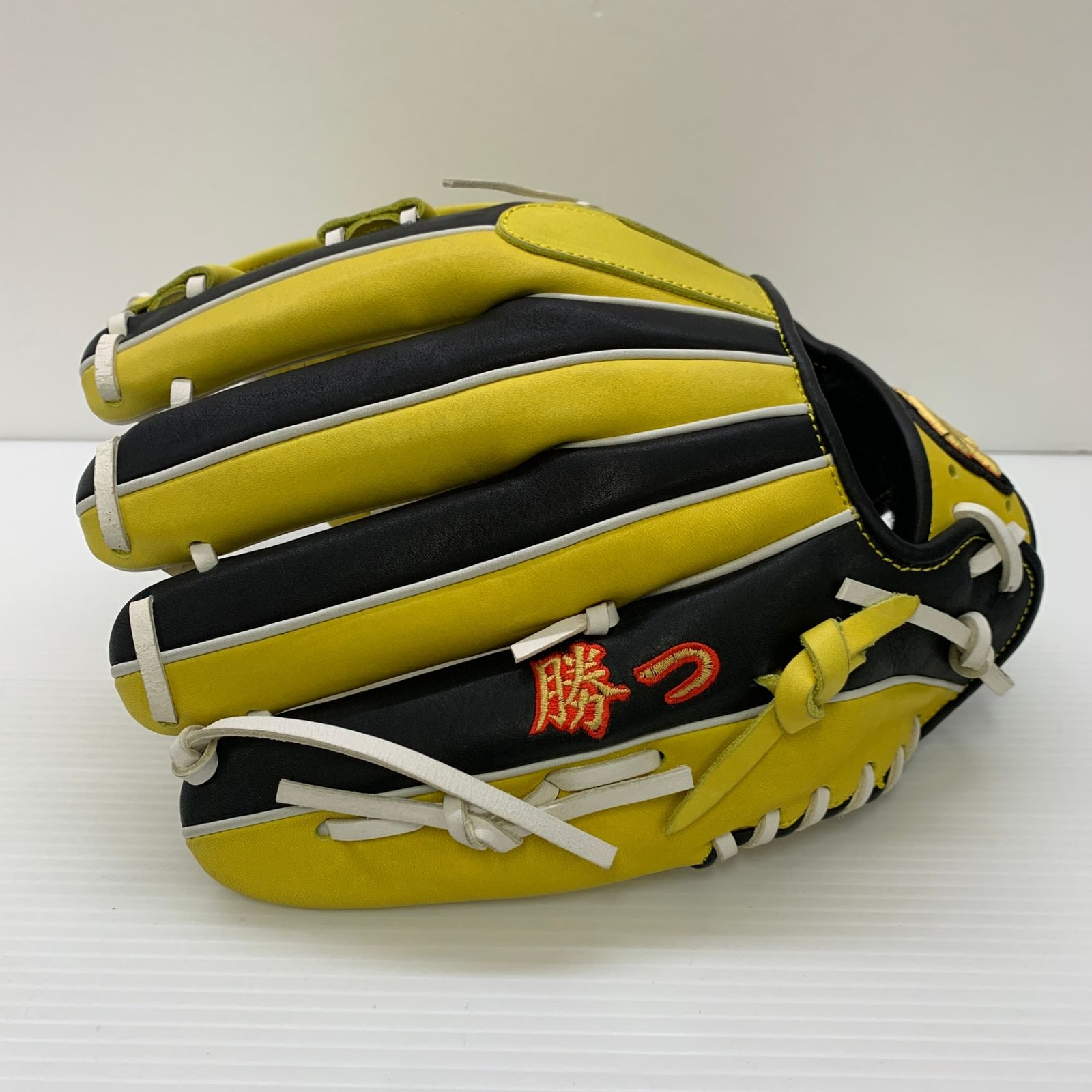 TWB 台湾 硬式 大人 一般 内野手用 グローブ グラブ 右投げ 中古品
