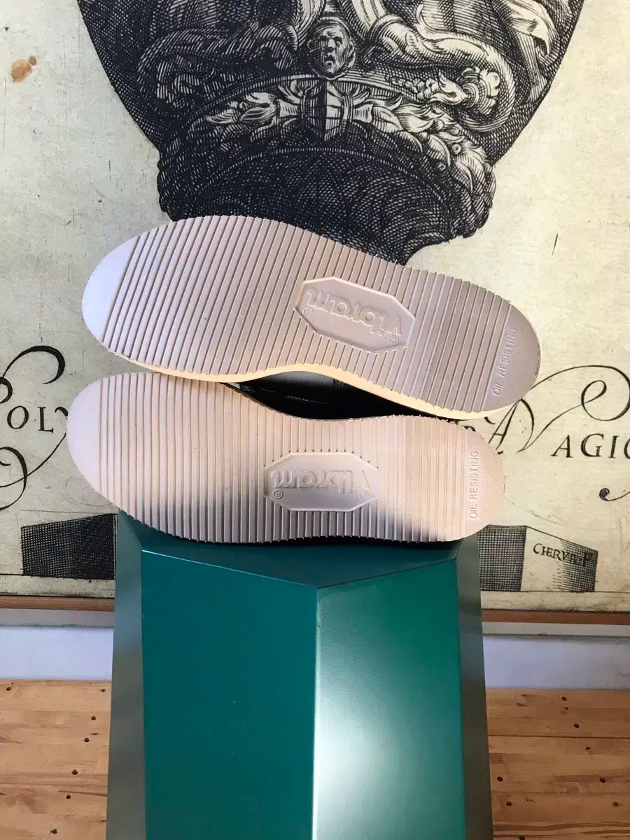 ウォークブーツ