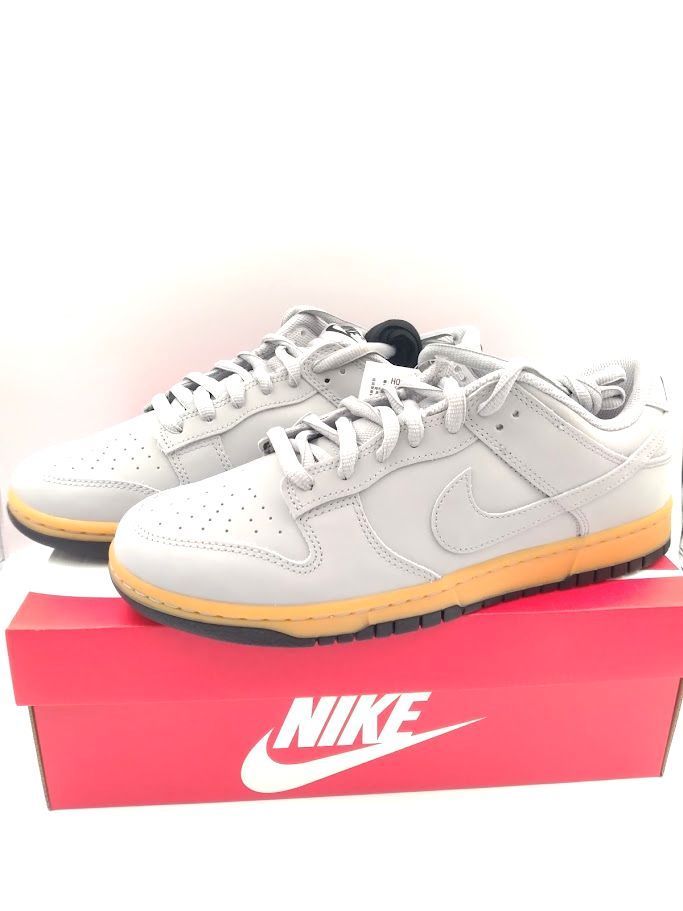 ナイキ Nike ダンク LOW レトロ SE ウルフグレー ガムイエロー ブラック ウルフグレー HQ1932-001 29cm