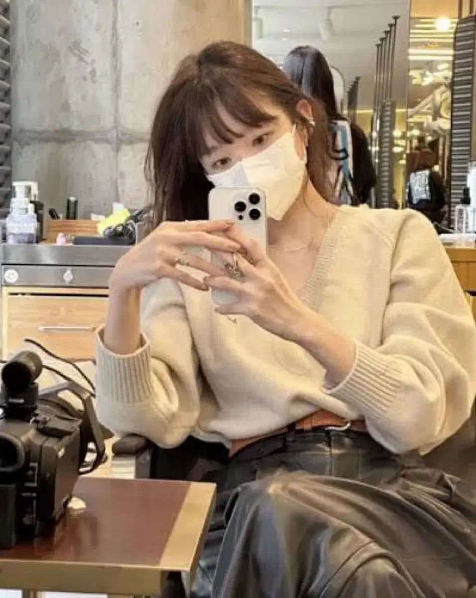 Vネック カシミア ニート アイボリー