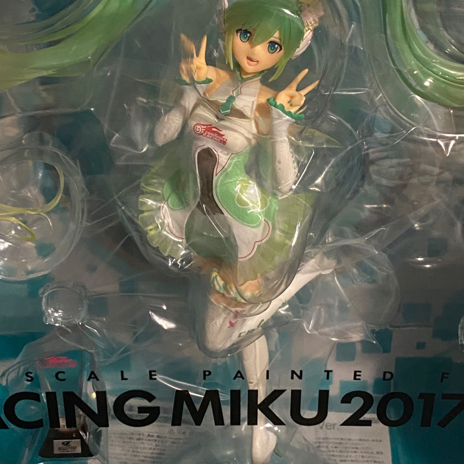 初音ミクGTプロジェクト レーシングミク 2017 Ver. 1/1 完成品