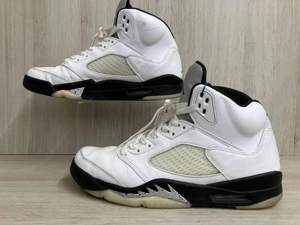 NIKE DD0587-110 スニーカー ナイキ AIR JORDAN 5 RETRO ホワイト ブラック 28.5cm