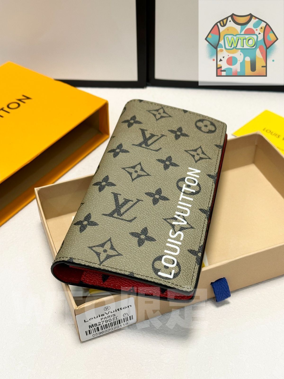 Louis Vuittonルイヴィトン 財布 クレジットカードスロットに紙幣と手形を保管し 現金を保管できるステープル付き仕切り