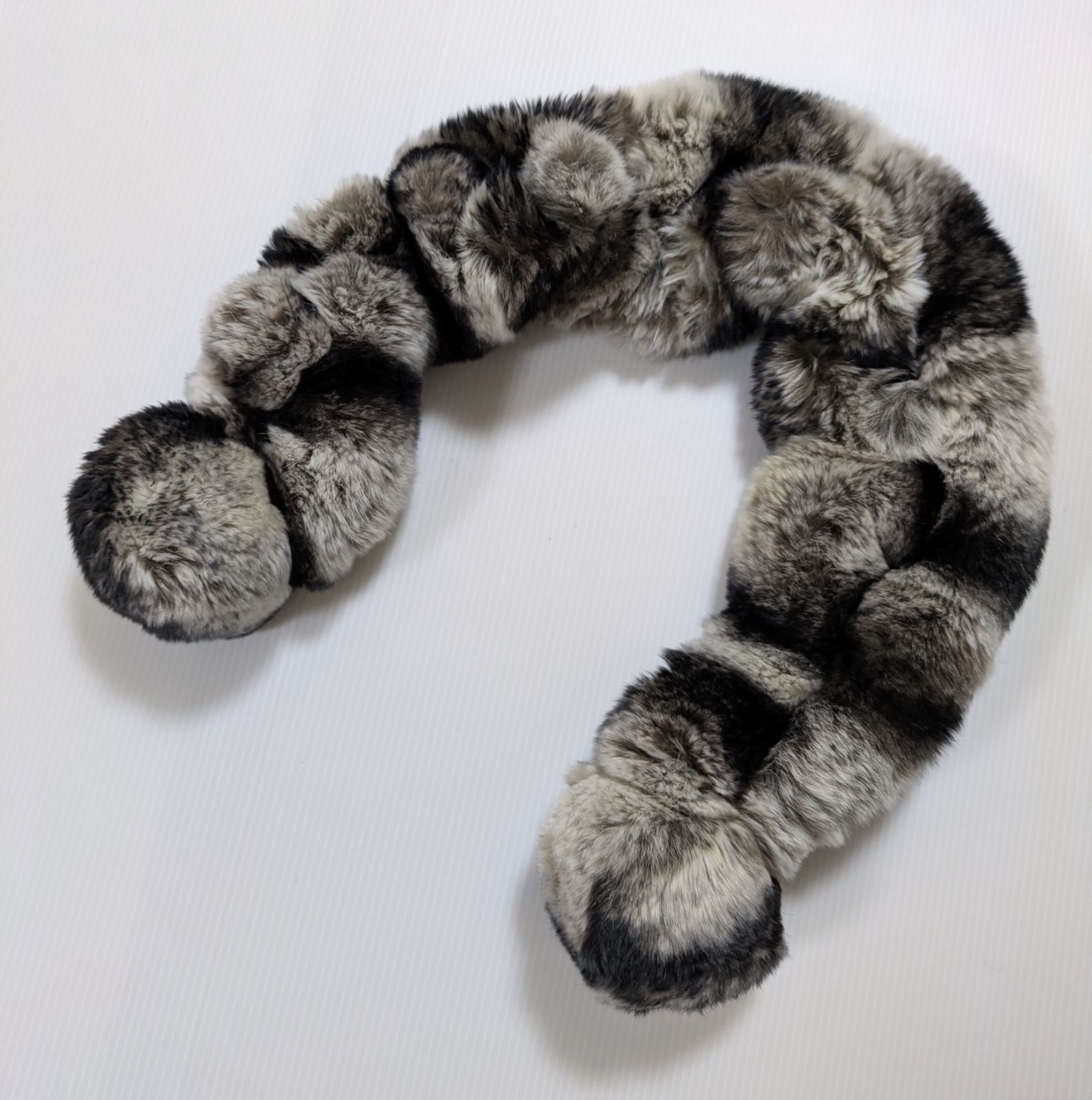 MOONBAT Faviora エコファーマフラー - メルカリ