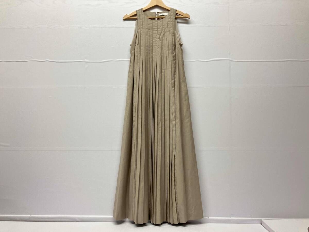 Estella.K Emilia Pleated Dress プリーツ ワンピースBEG ベージュ ノースリーブ Fサイズ 胸パッド ベルト付き 通年