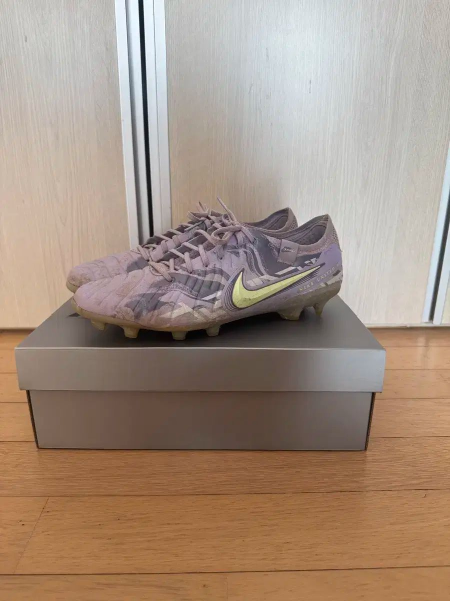  ナイキ ティエンポ レジェンド エリート 10 FG 280 フットサルシューズ シューズ