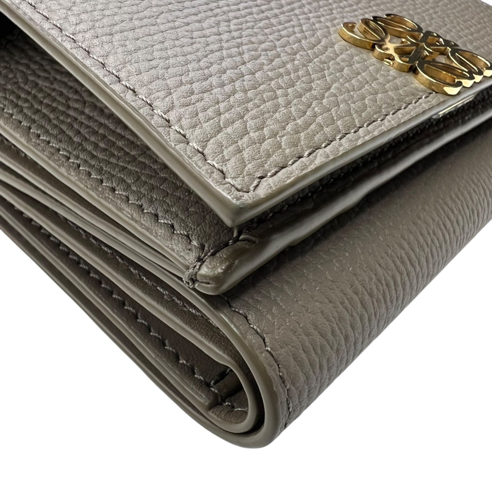 ロエベ トライフォールドウォレット