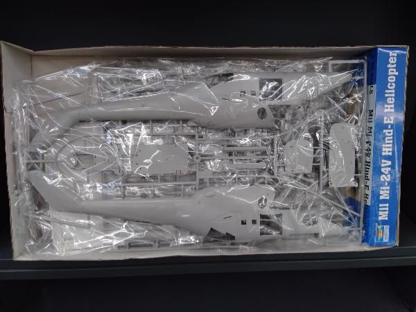 プラモデル トランぺッター 1 35 Mil Mi 24 V Hind E Helicopter