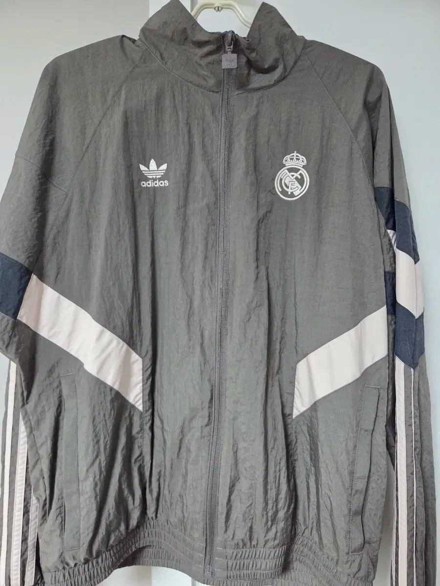 アディダス ルマドリード トラック ジャケット