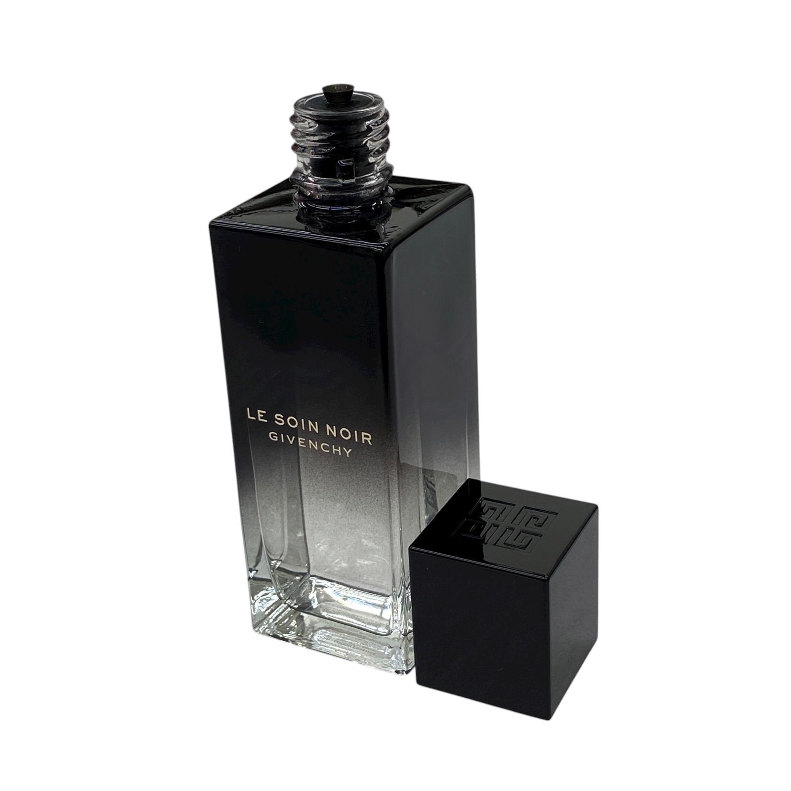 ソワン ノワール