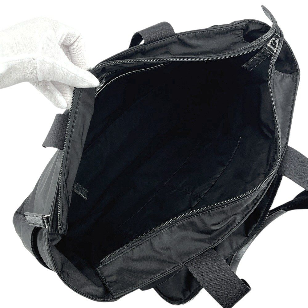 プラダ サフィアーノ