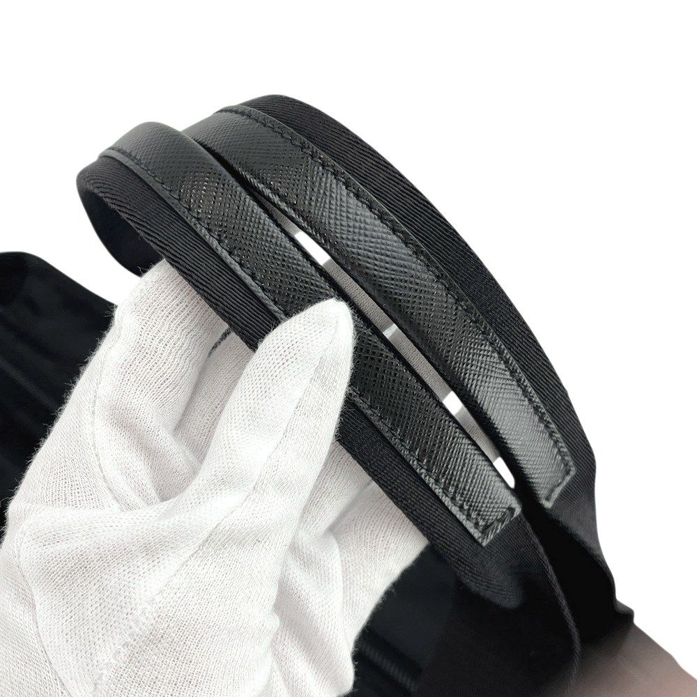 レザー ブラック