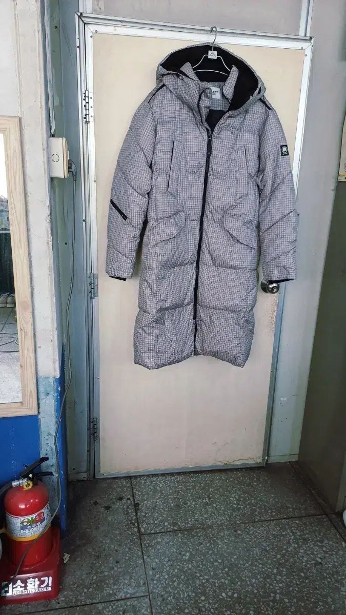 ミドルスポーツメンズダウンジャケットロング丈