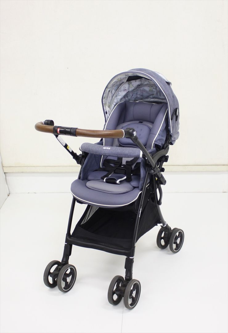 美品 ラクーナ ビッテ クッション アニマーレ ブルーアットル BL