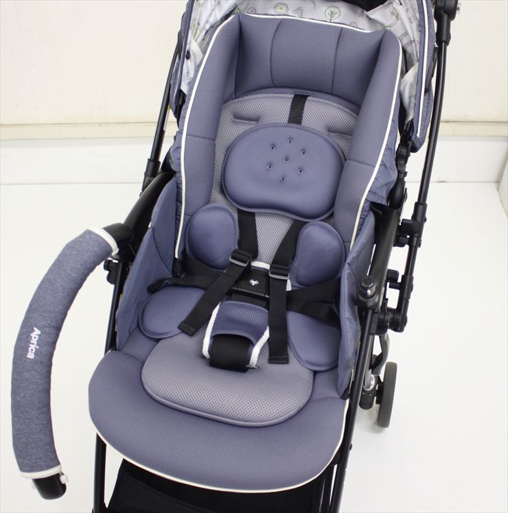 Aprica ラクーナビッテ クッション ベビーカー アニマーレ ブルーアットル Aprica ラクーナビッテ クッション ベビーカー アニマーレ ブルー