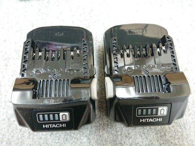 電池2個 充電器