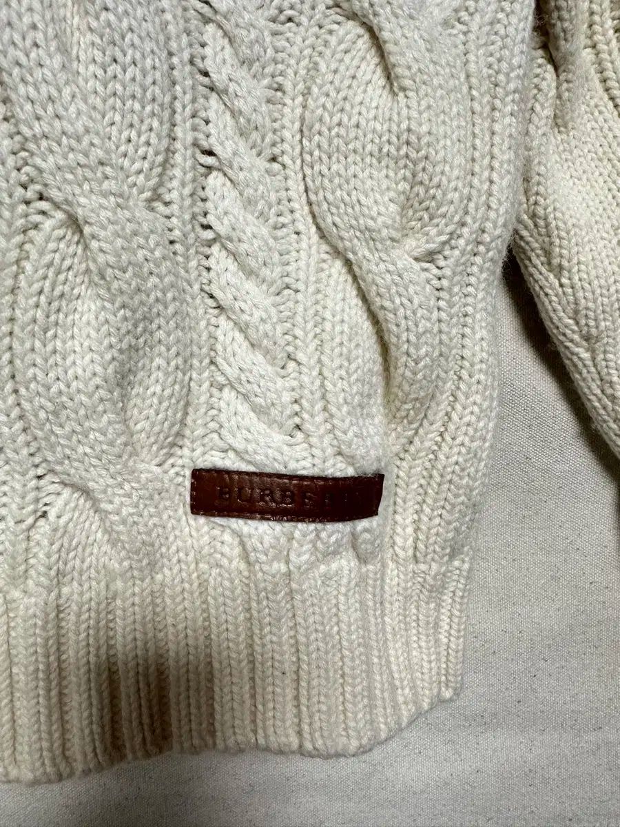 バーバリー ユア YOOA キッズ ケーブル編み ニット フーディー 2-3歳 サイズ