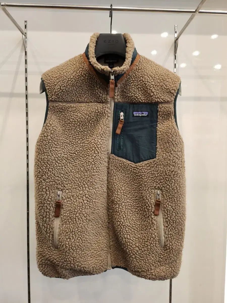 パタゴニア レトロ ファイル ベスト M ベージュ