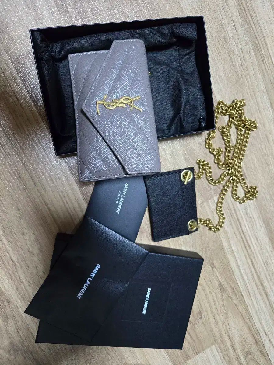 イヴ サンローラン カードウォレット グレー