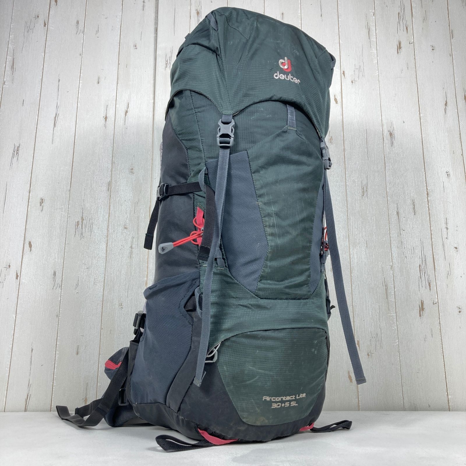 Women s OneSize ブラック系 Deuter ドイター エアーコンタクト ライト 30 5 SL Air Contact Lite 30 5 SL バッグ ストレージ バックパック 容量 30L~54L z00054207 容量