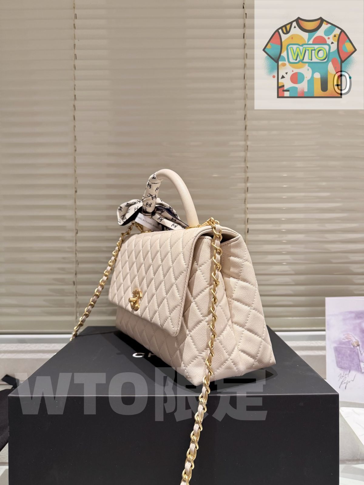  シャネル ココ ハンドル スモールサイズ 28 cm キャビアレザー クラシックデザイン ボックス付き 三つ折り財布 折り財布